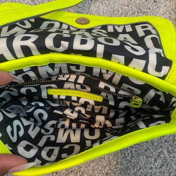 Marc Jacob’s Handbag - Picture 6 of 13